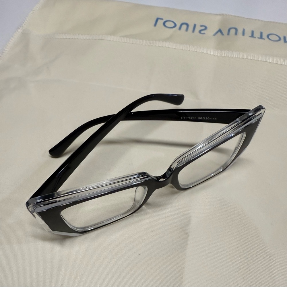 NWOT Boutique Black and White Clear Lens Eyeglasses - Picture 7 of 7